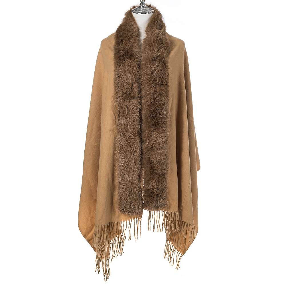 Poncho & Mantel